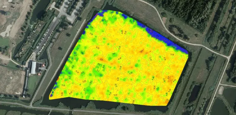 ATKB combineert onderwaterradar en multibeam- sonar voor peilingen zwemplas Krimpenerhout